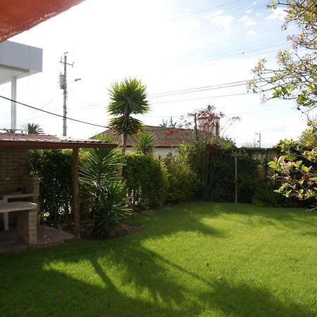 Hostal El Parque Tababela Δωμάτιο φωτογραφία