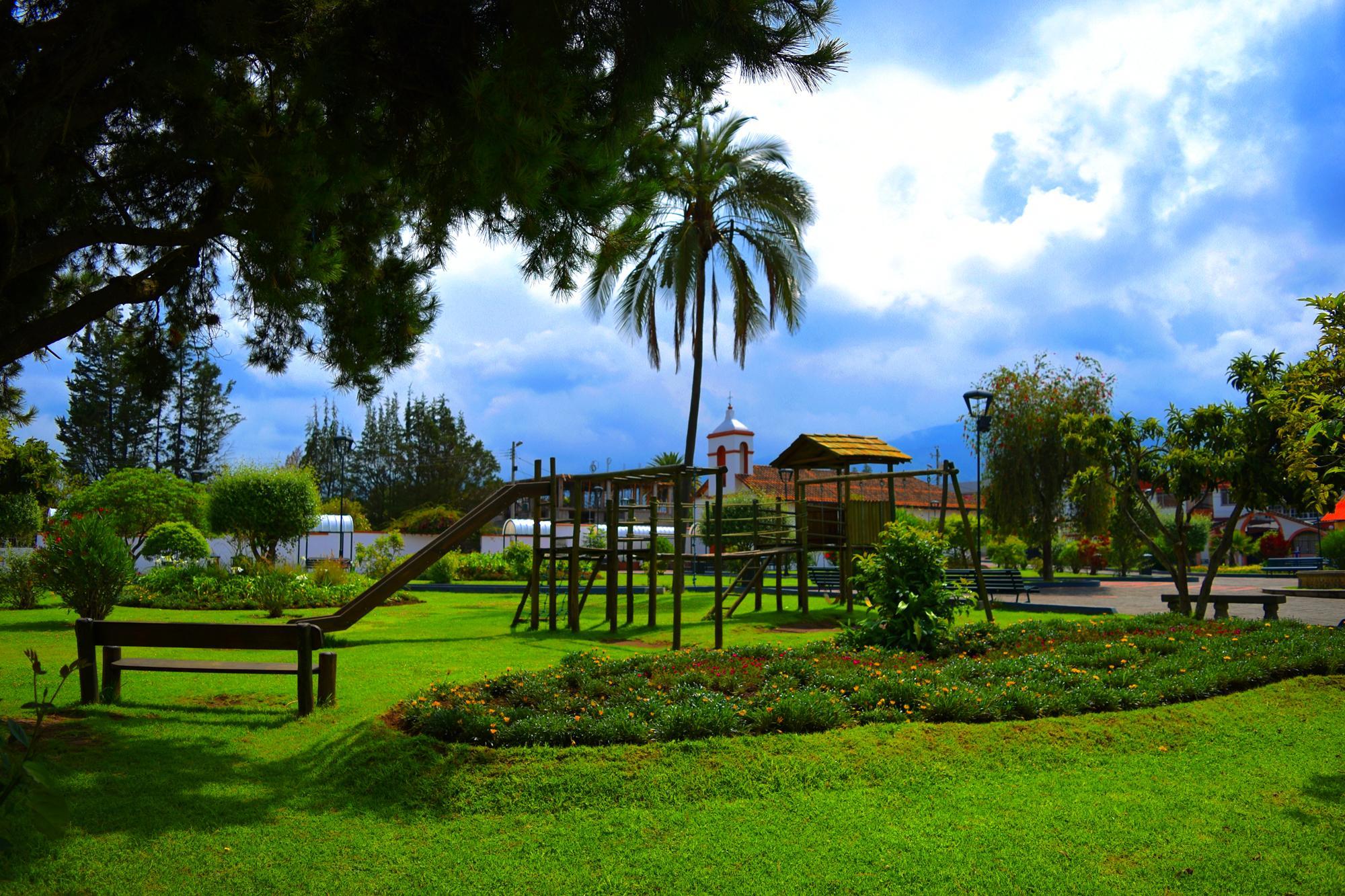 Hostal El Parque Tababela Εξωτερικό φωτογραφία
